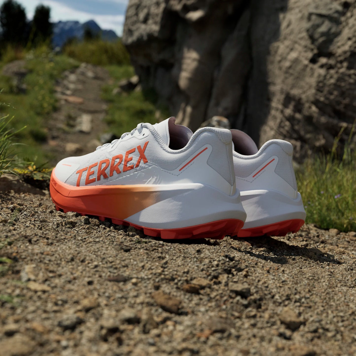 Adidas - Terrex Agravic 3 womens - Cloud White / Semi Impact Orange / Dash Grey - Chaussures trail running femmes