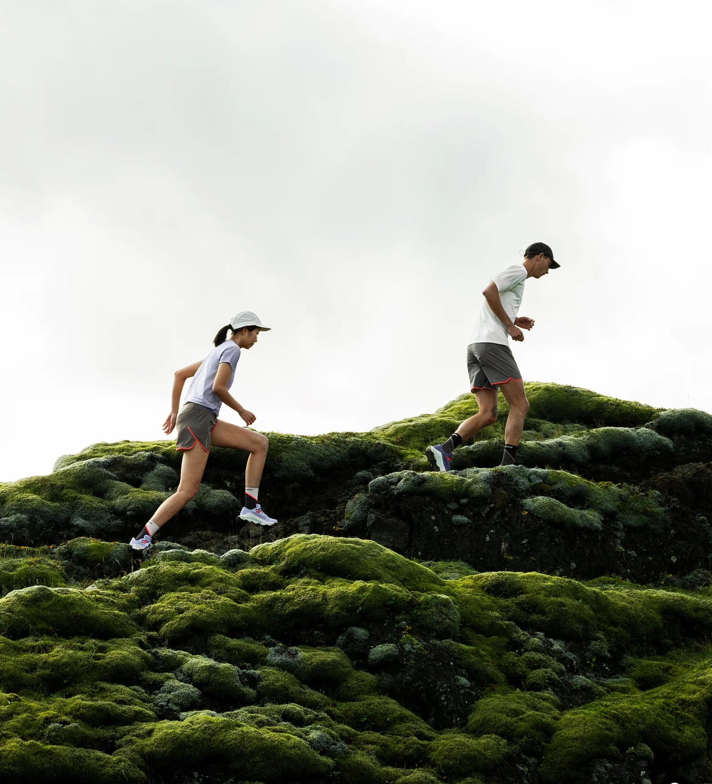 Salomon - Ultra Glide 3 - Cosmic Sky / Icicle / Neon Flame - Chaussures trail running femmes