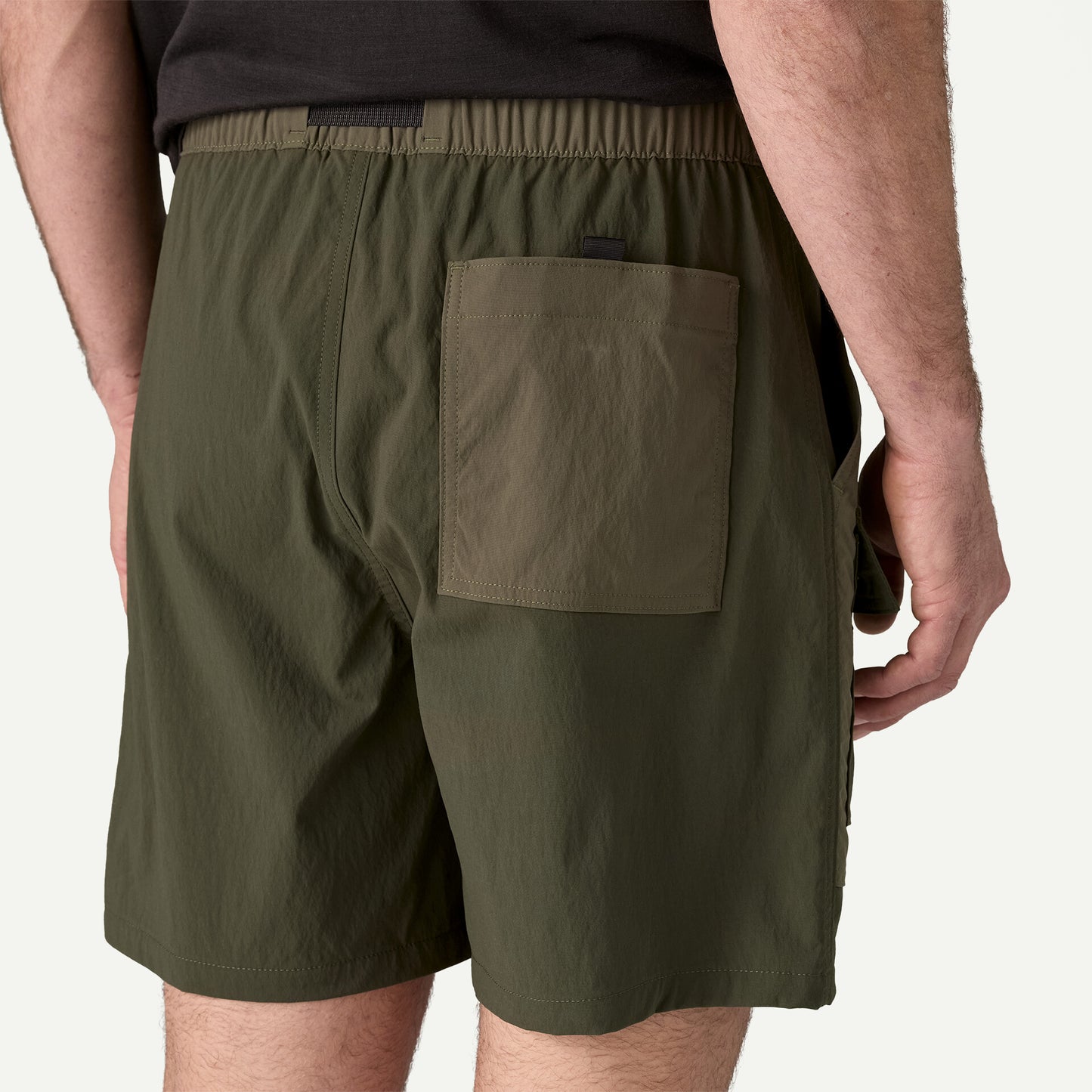 Patagonia - Men’s Outdoor Everyday Shorts - pine needle green - Short hommes