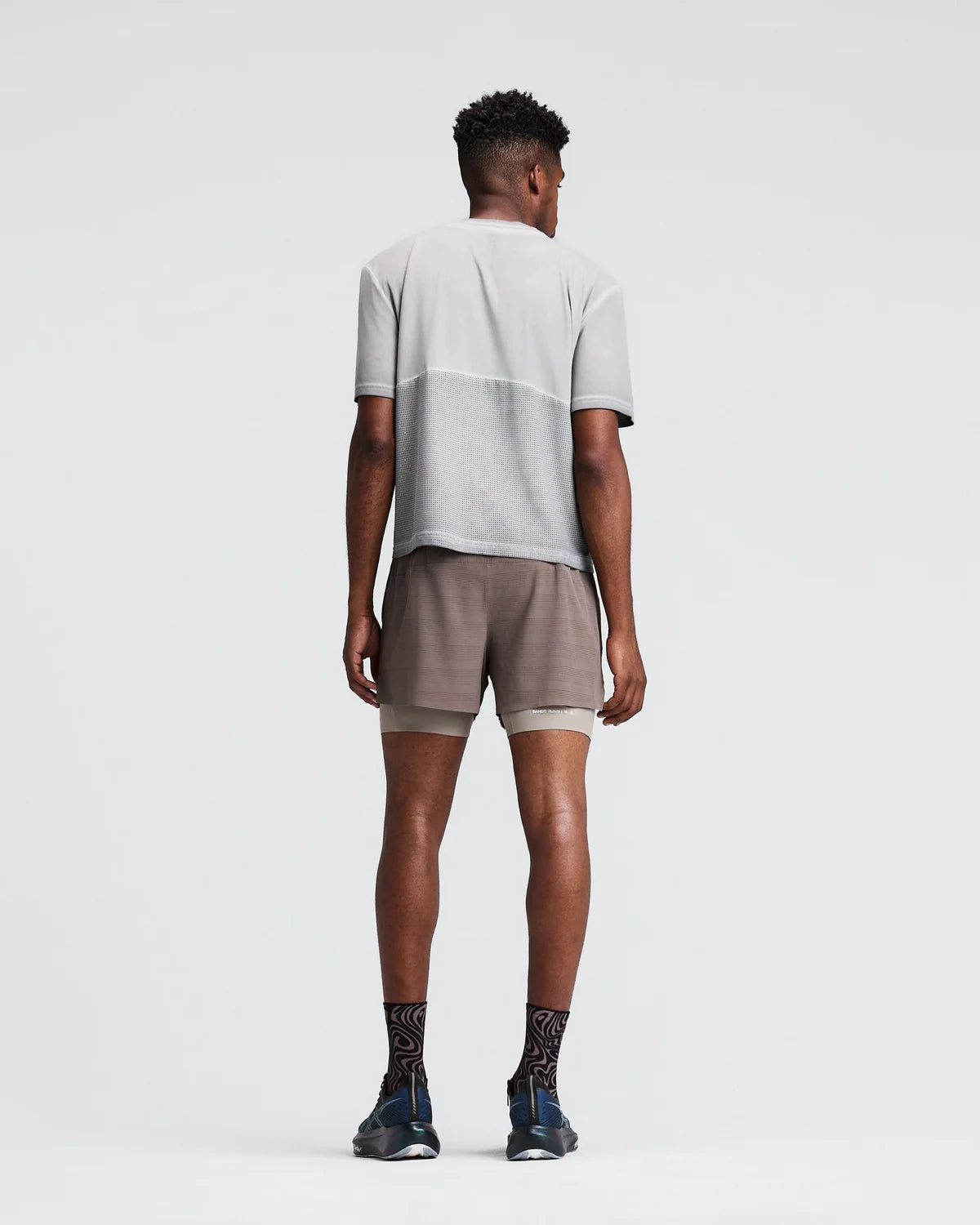 Bandit - Men's CoolGrid™ 2-in-1 Run Shorts - Cocoa - Short Running hommes