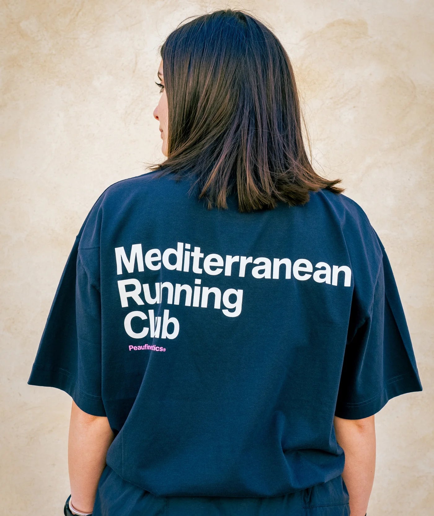 Peaufine Athletics - Oversize Organic T-shirt Mediterranean Running Club - navy - Teeshirt Hommes
