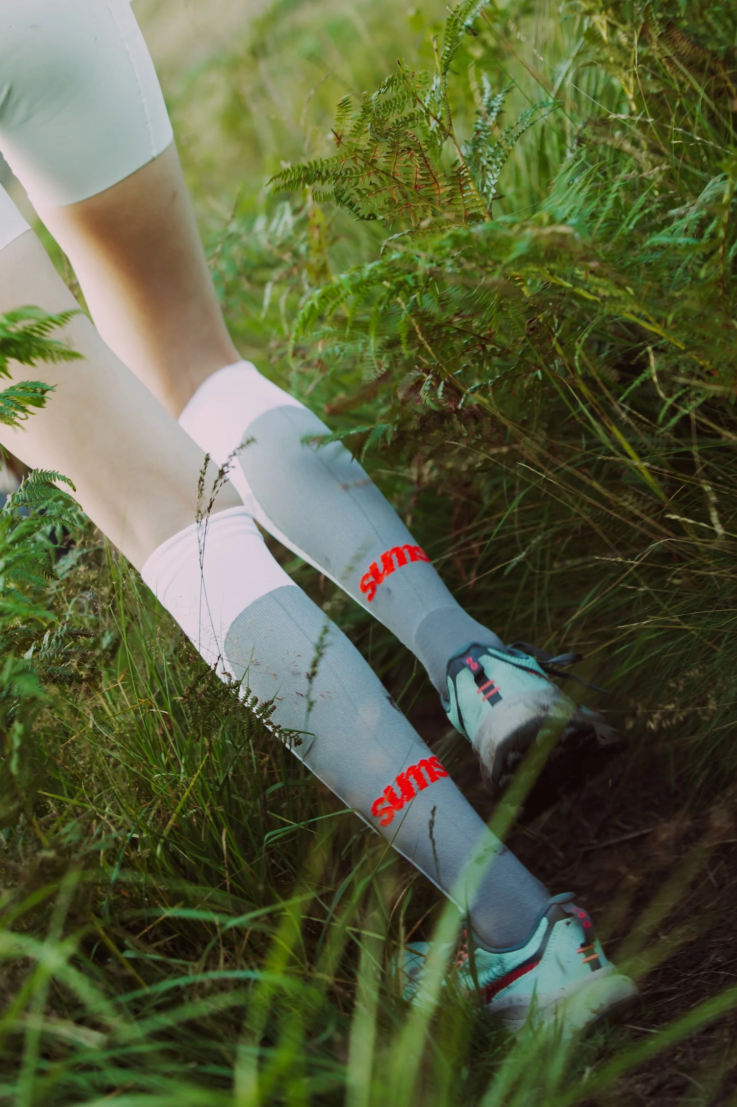 Sums Club - Long Compression Socks - white - Chaussettes Running unisexe