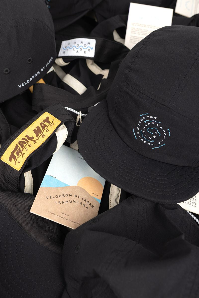 Laser Barcelona X VELODROM - Tramuntana Trail 5 Panel Hat - black - Casquette running unisexe