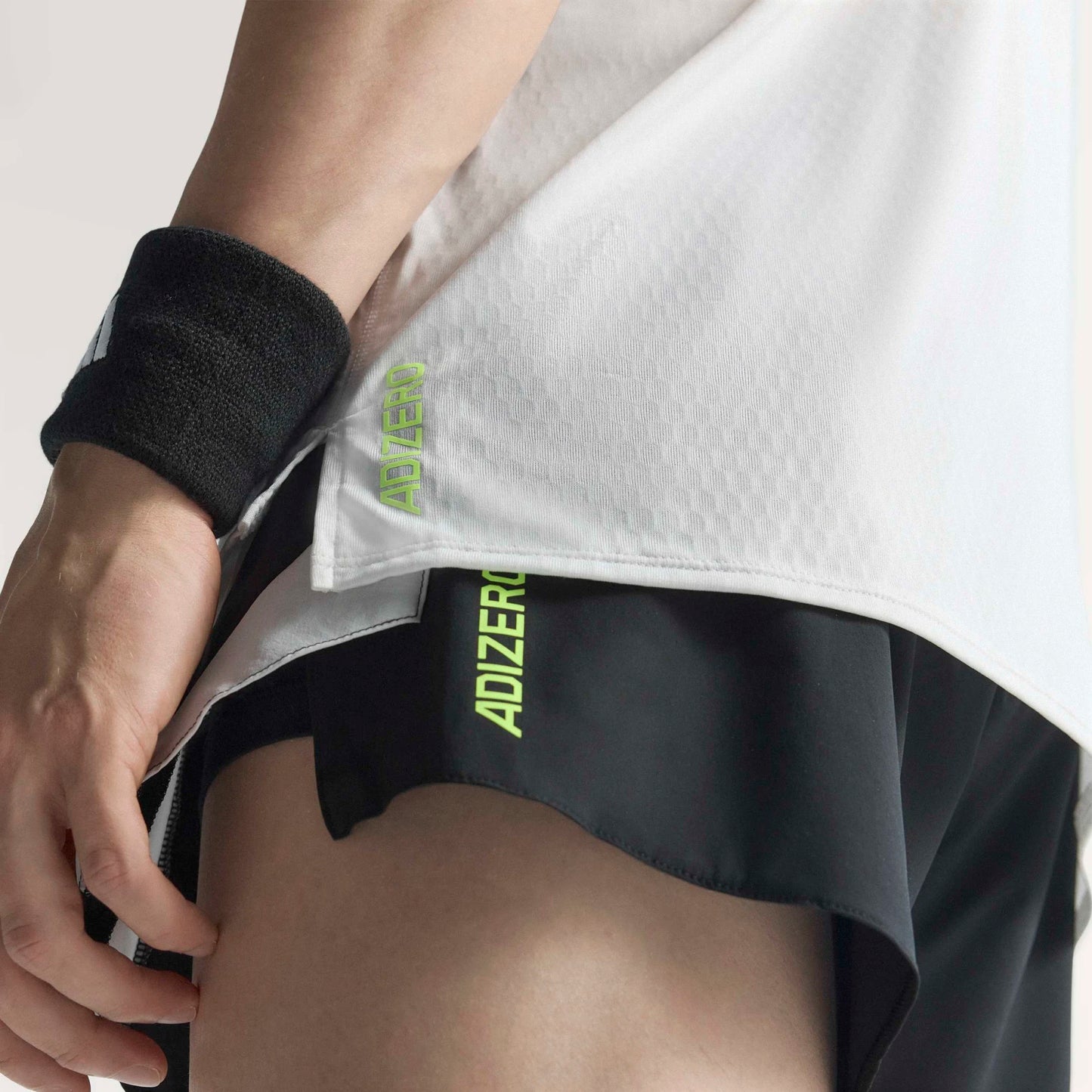 Adidas - Adizero Archive Singlet - white - Débardeur running hommes