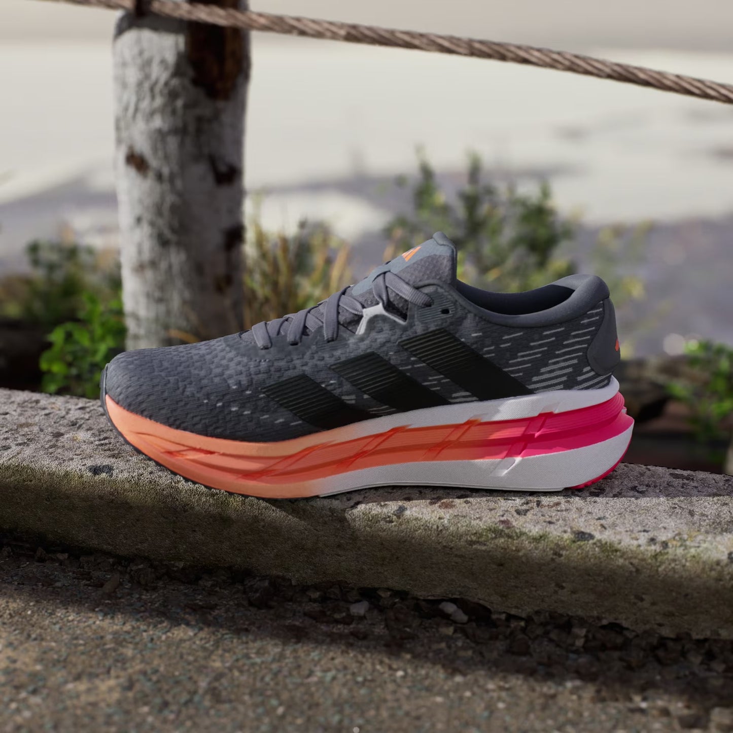 Adidas - Adistar 4 - Onix / Core Black / Lucid Orange - Chaussures running hommes