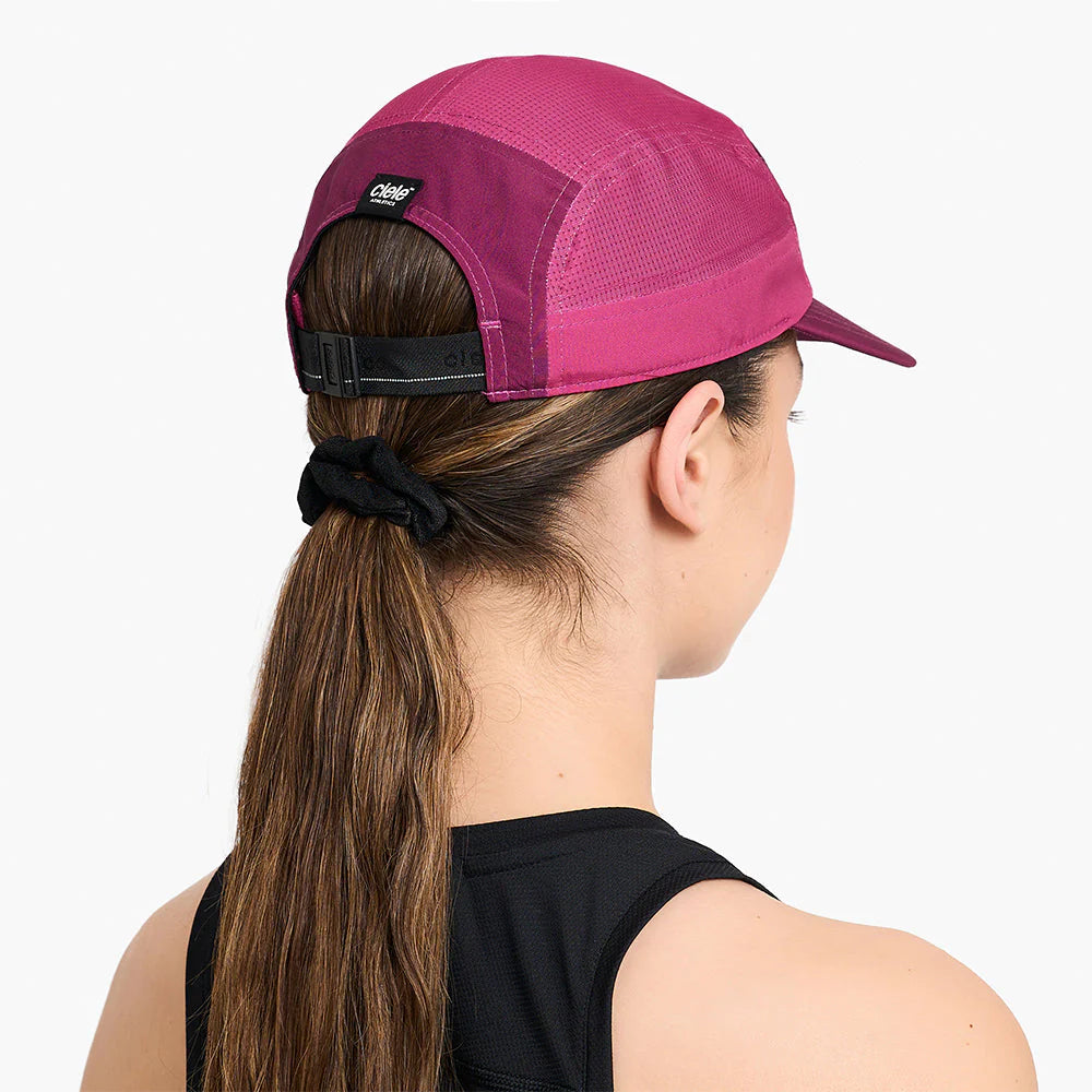 Ciele Athletics - GOCap Comp Century - mulberry / bocasana - casquette running unisexe
