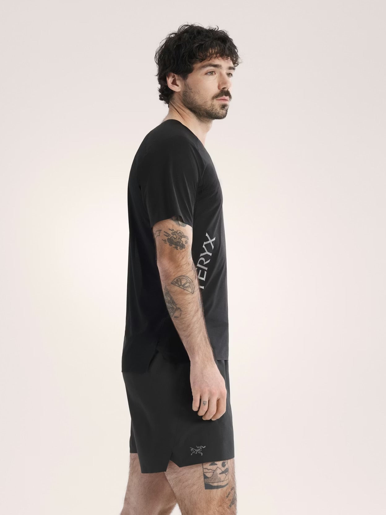 Arc’teryx - Norvan Downword Logo SS Tee - black - teeshirt running hommes