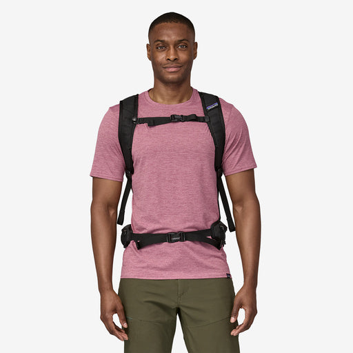 Patagonia - Terravia Pack 28L - black - Sac à dos randonnée unisexe