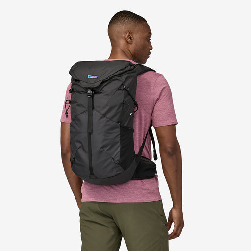 Patagonia - Terravia Pack 28L - black - Sac à dos randonnée unisexe
