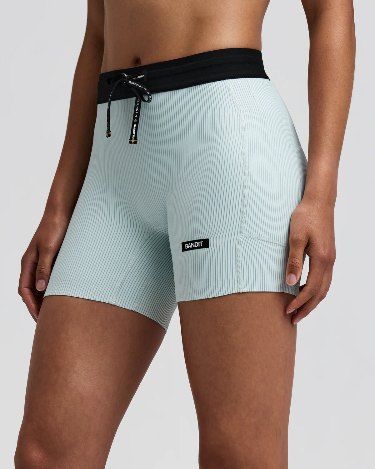 Bandit - Women’s Striped CADENCE™ 5" Compression Short - mist / lagoon - Cuissard Running femmes