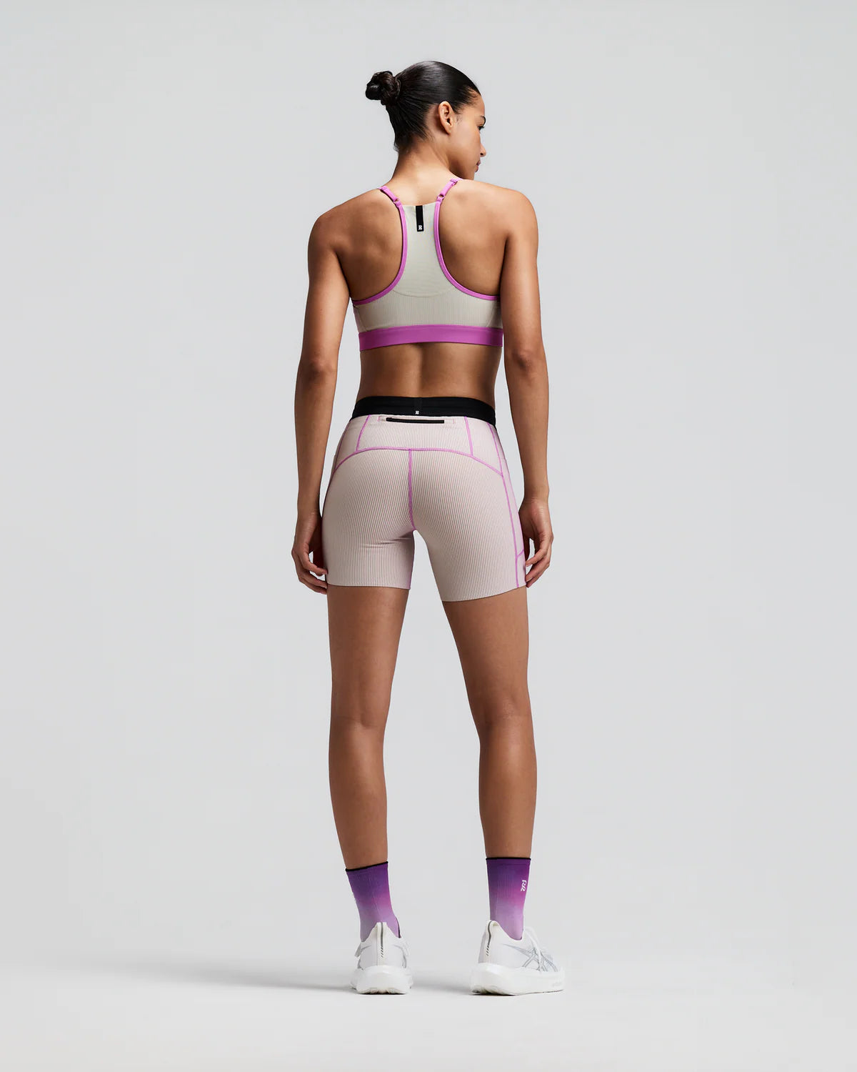 Bandit - Women’s Striped CADENCE™ 5" Compression Short - plaster / orchid - Cuissard Running femmes