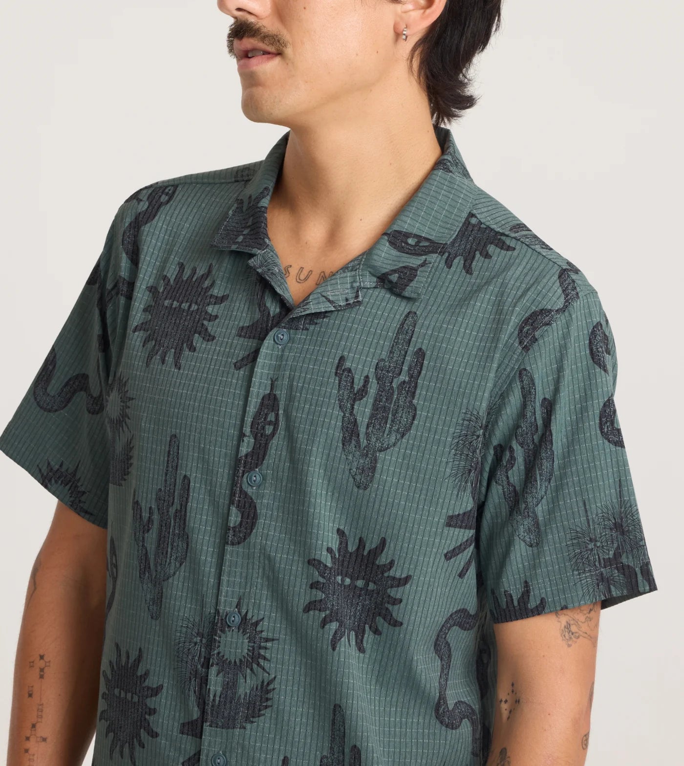 Roark Run Amok - Bless Up Trail Breathable Stretch Shirt - forest - chemise running hommes