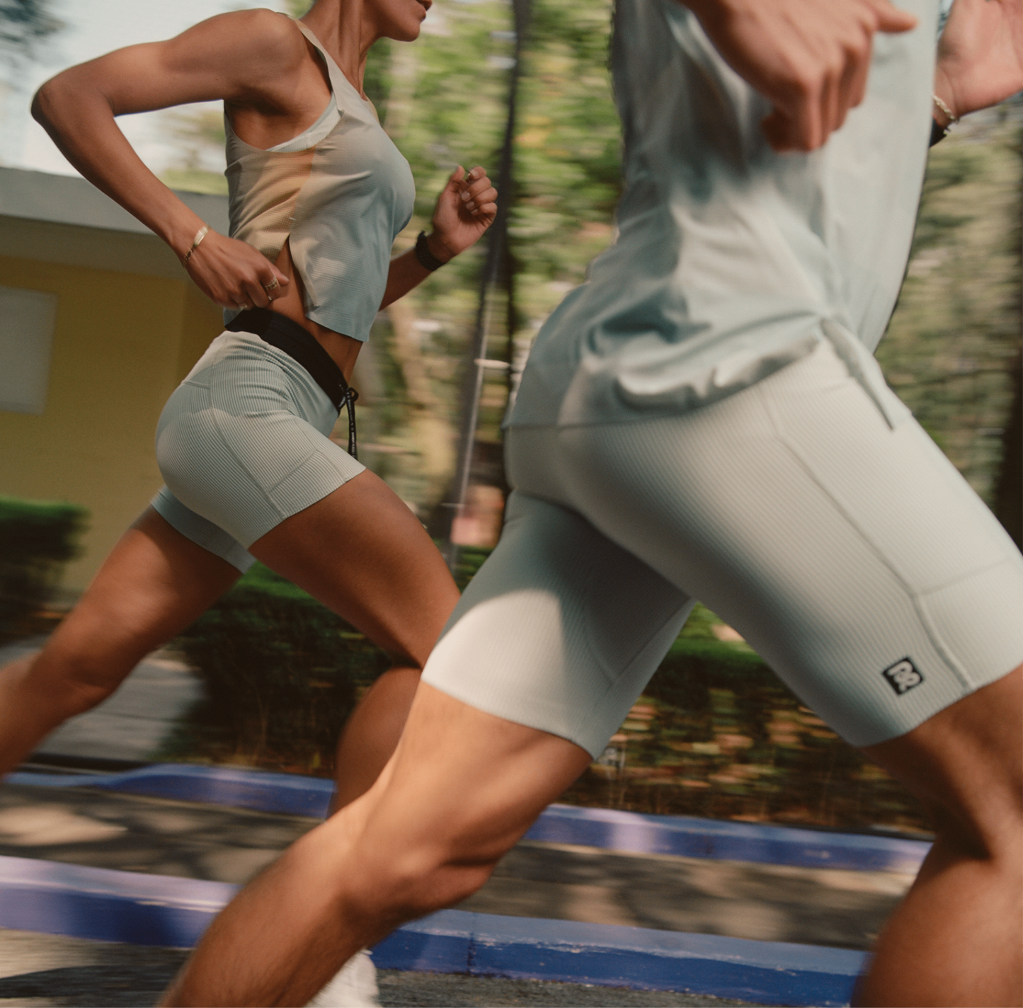 Bandit - Women’s COOLGRID™ 3" Split Short Uneven Gradient - lagoon / mist - Cuissard Running femmes