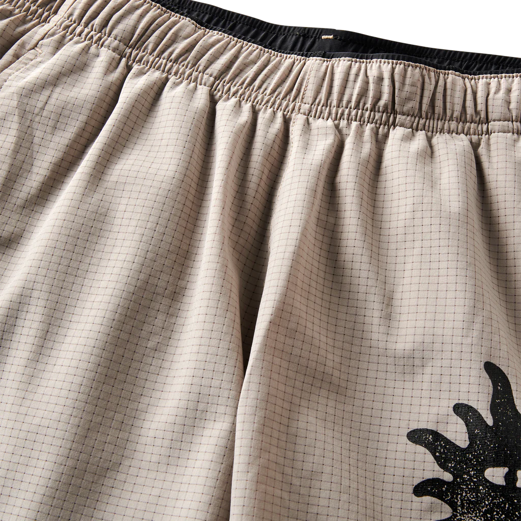 Roark Run Amok - Bommer Shorts 3.5" - ghost grey - Short running hommes