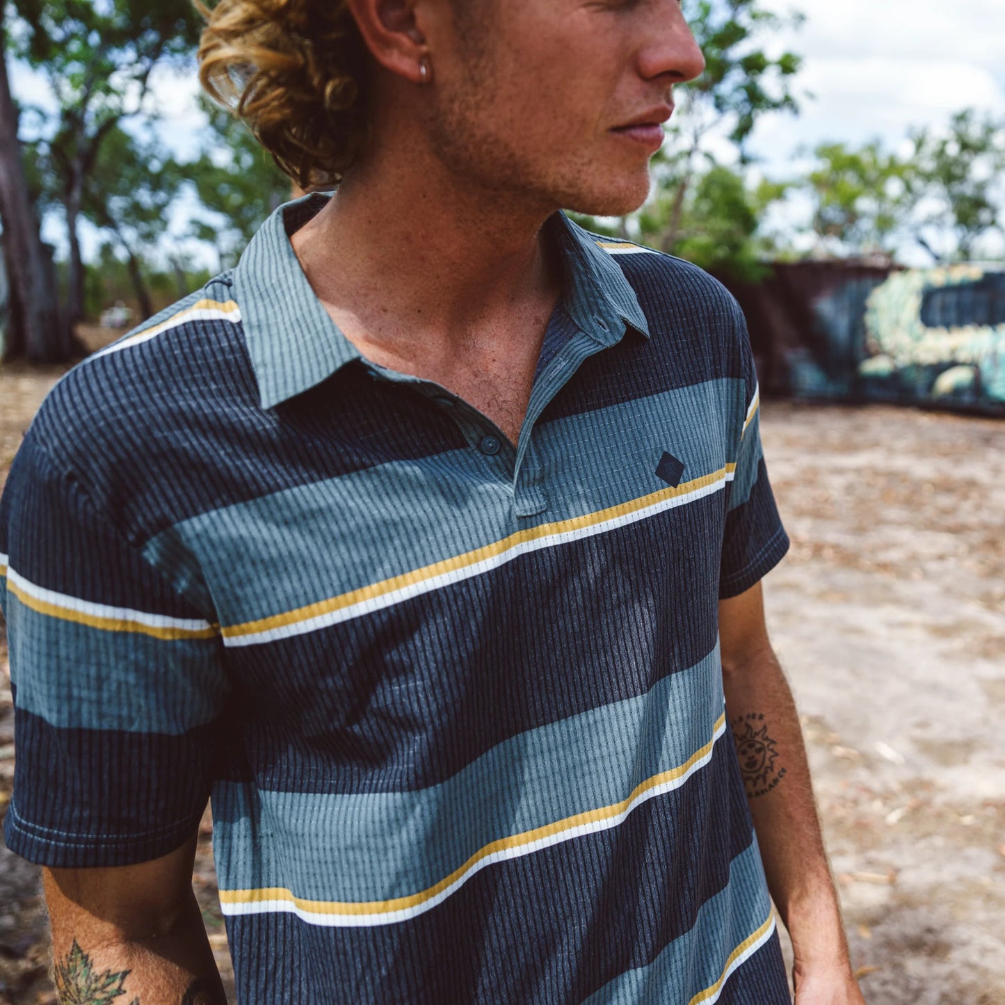 Roark Run Amok - Bless Up Breathable Polo Shirt - forest stripe - polo running hommes