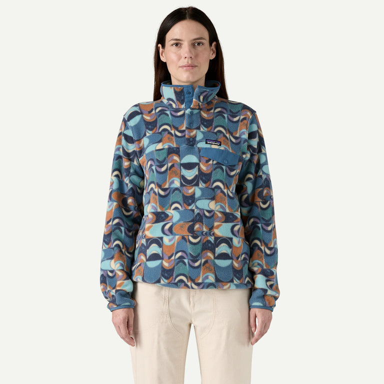 Patagonia - W’s Lightweight Synchilla® Snap-T® Fleece Pullover - Swallowtail Geo / Still Blue- Veste polaire femmes