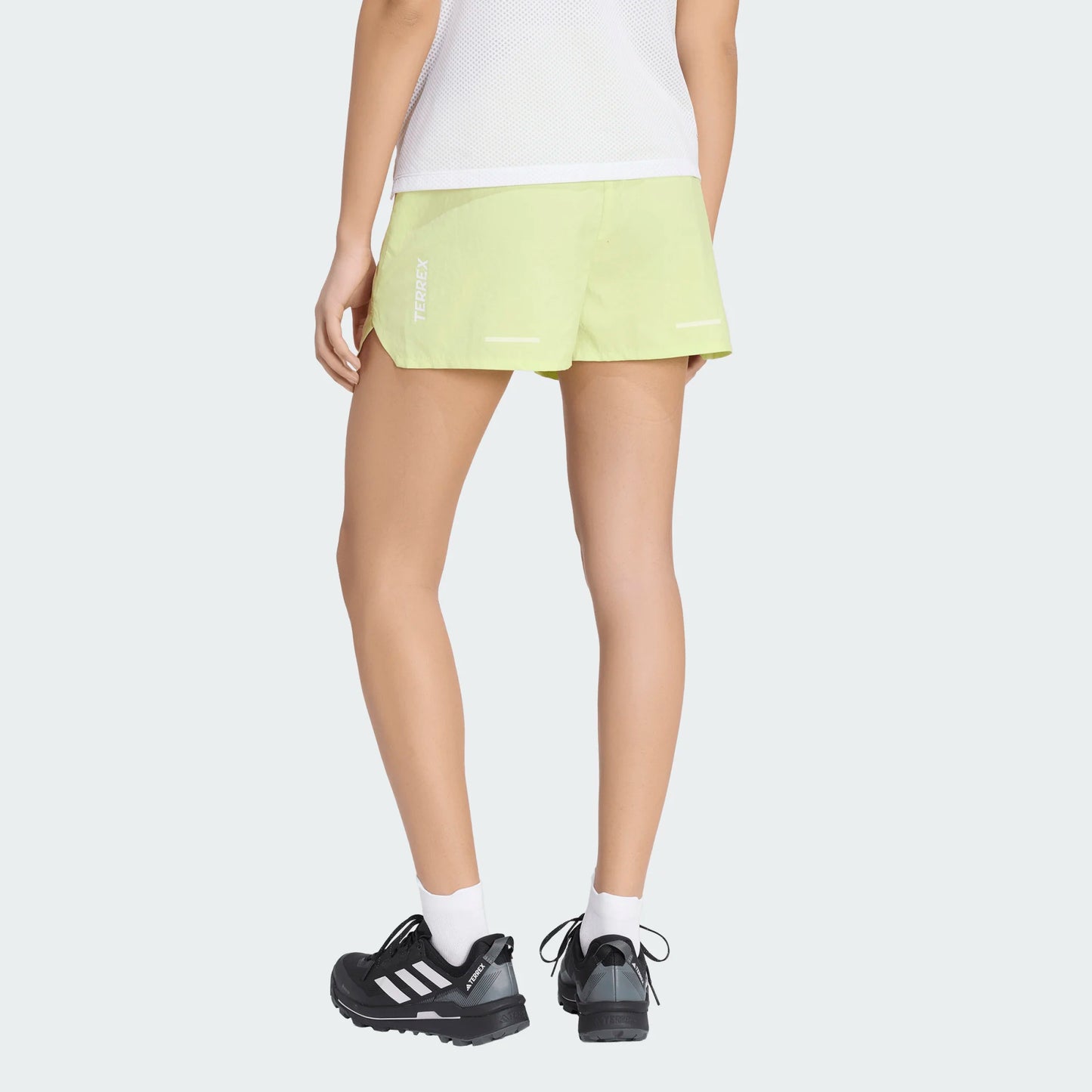 Adidas - Terrex Xperior Short 3” - Semi Frozen Lemon - Short running femmes