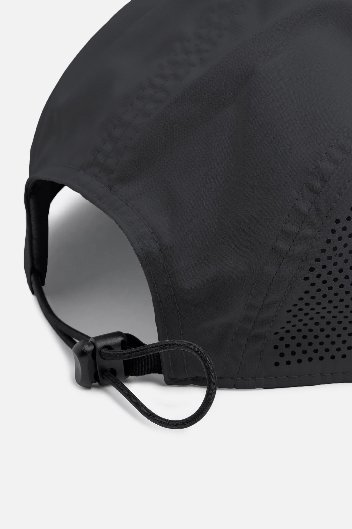 District Vision - Perforated Strap Hat - Black - casquette running unisexe