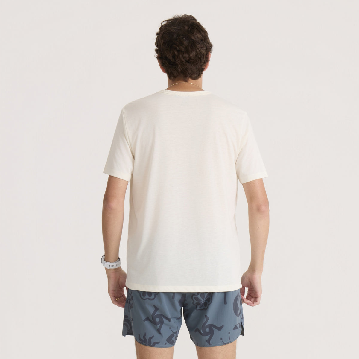 Roark - Mathis Active Graphic Tee - unbleached - teeshirt running hommes