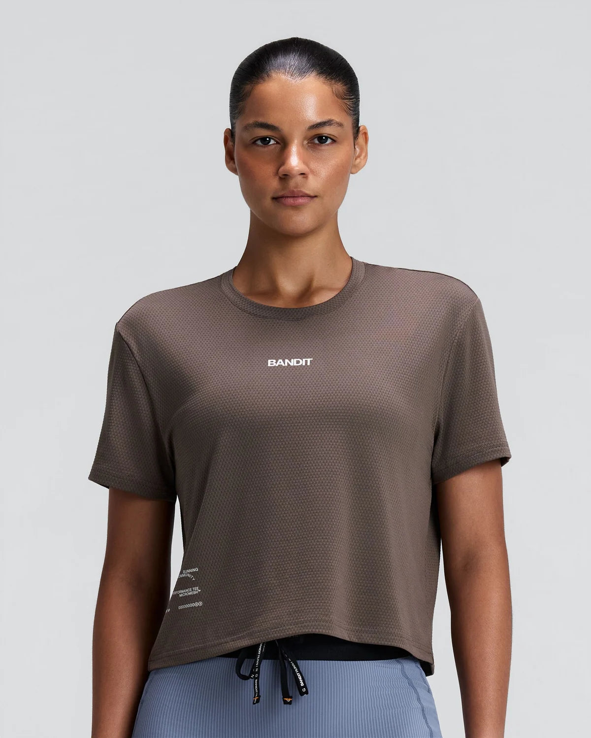 Bandit - Women's Micromesh™ Cropped Run Tee - Cocoa - teeshirt Running femmes