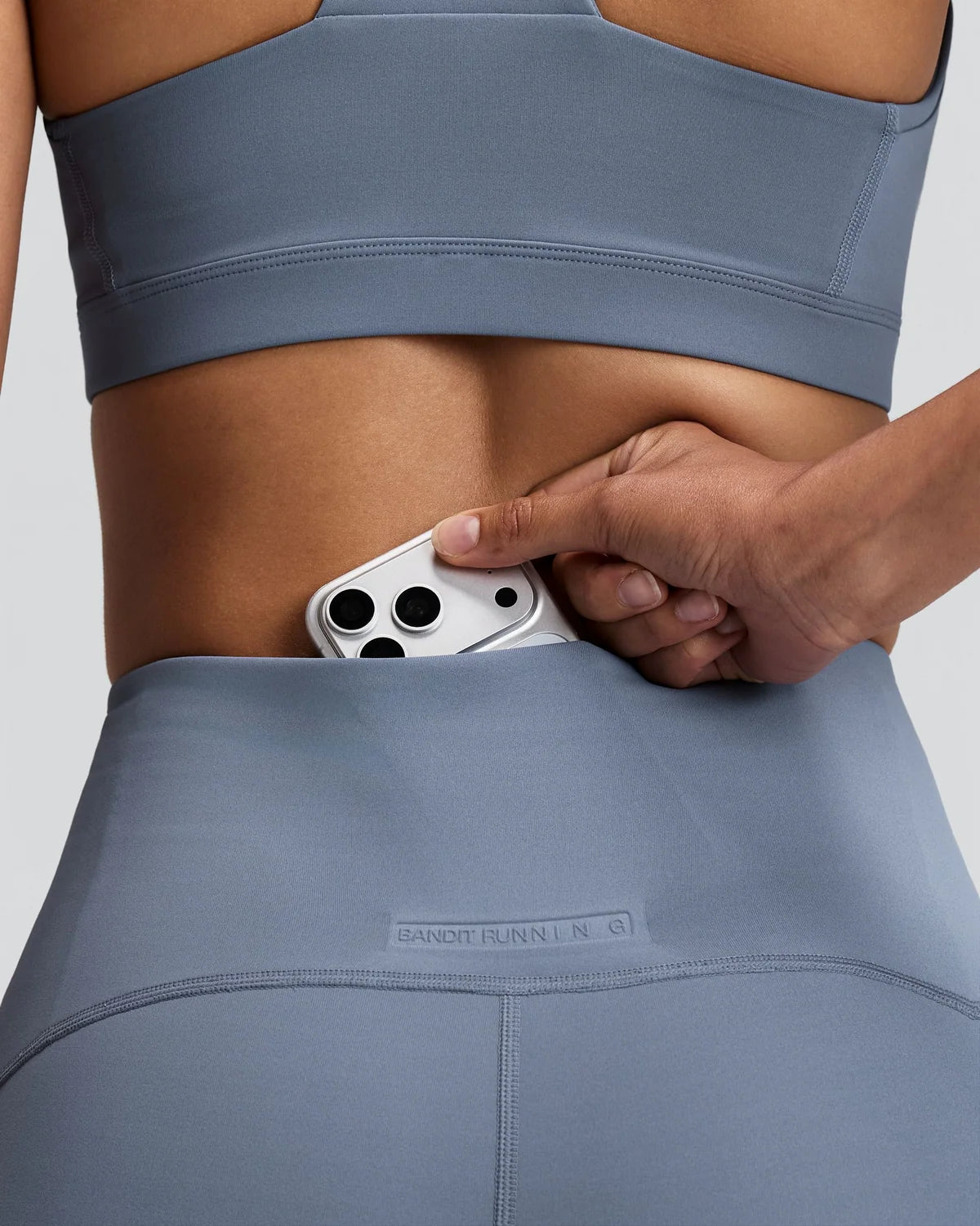 Bandit - Women's Vanisher™ 5" High Waist Compression Shorts - steel horizon - Cuissard Running femmes