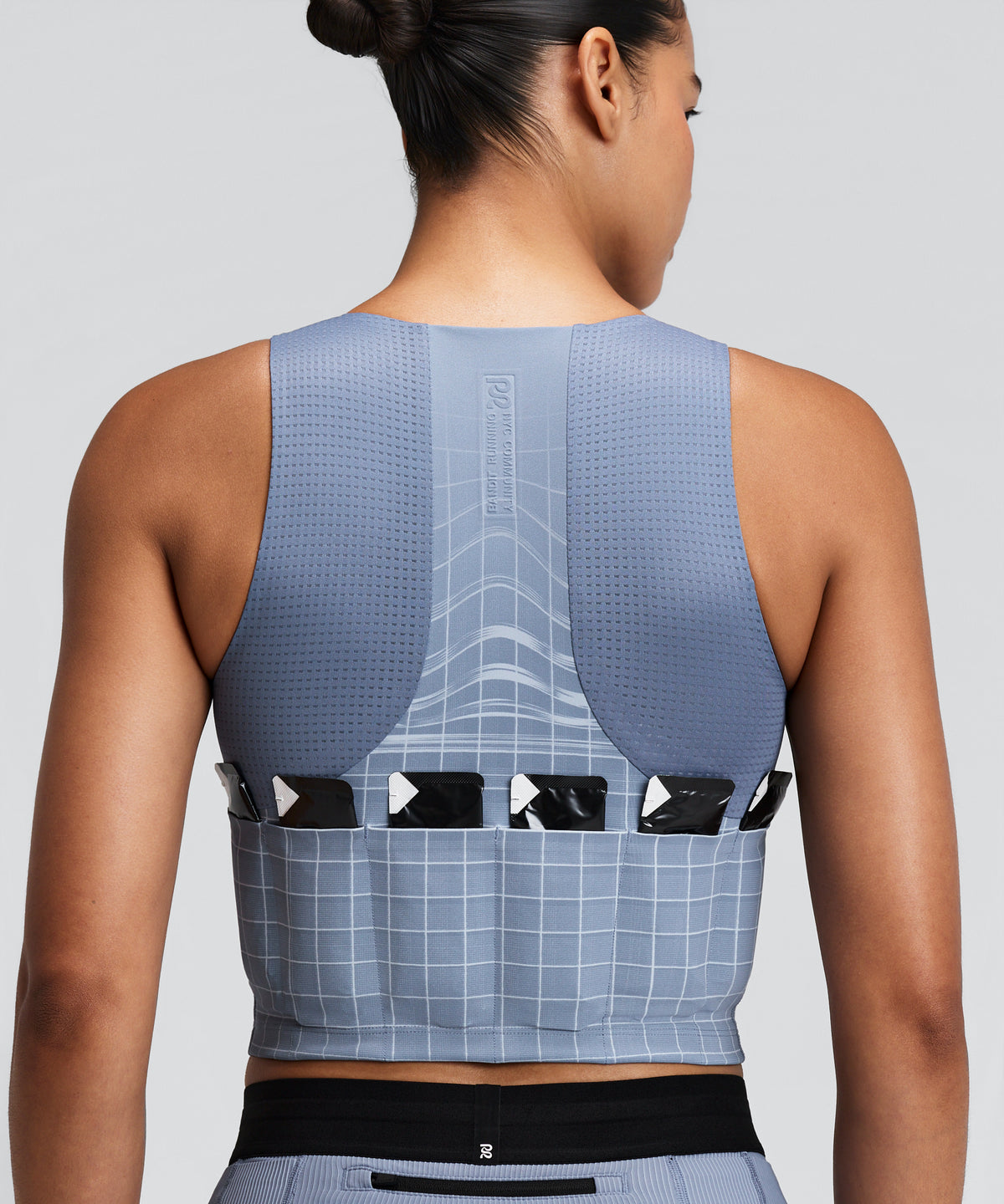 Bandit - Women’s VANISHER™ V-neck Race Crop - pavillon blue - Brassière Running femmes