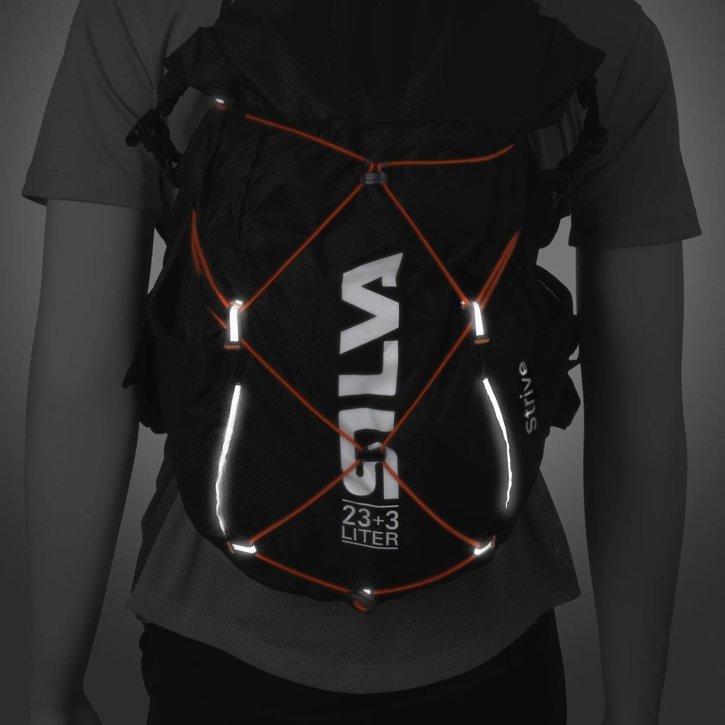 Silva - Strive Mountain Pack 17 + 3 - black - Gilet / sac d’hydratation running
