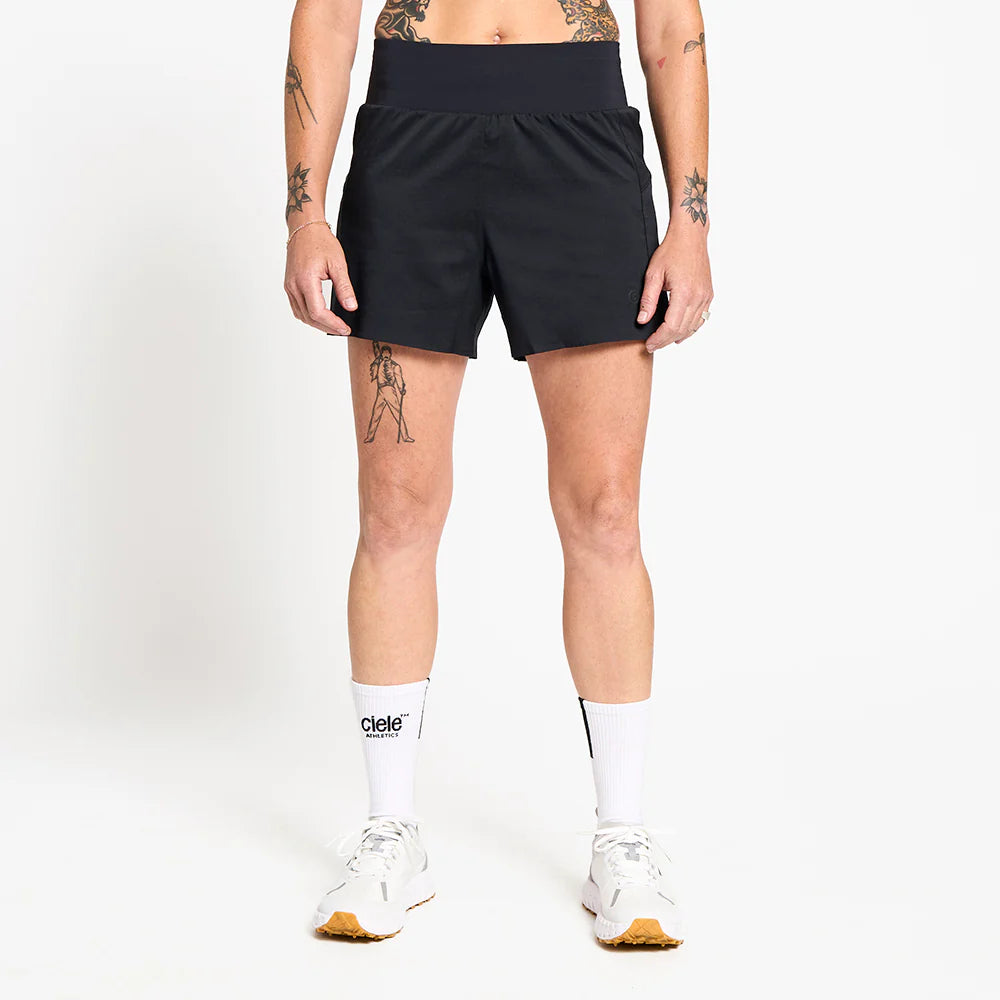 Ciele Athletics - W TRNShort 4" brief - black - Short running femmes