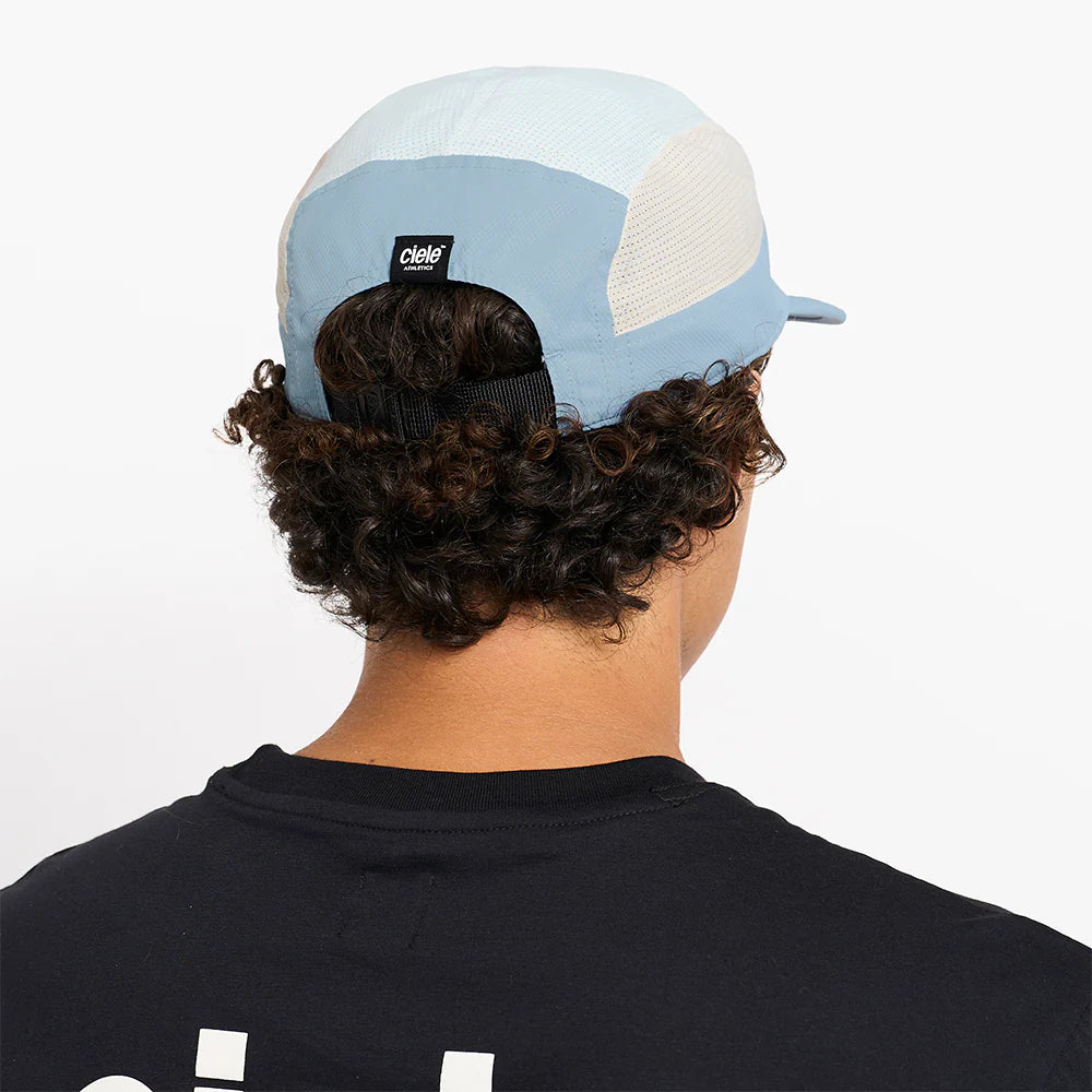 Ciele Athletics - GOCap Field - Iconic Bar - chambray / rainy day - casquette running unisexe