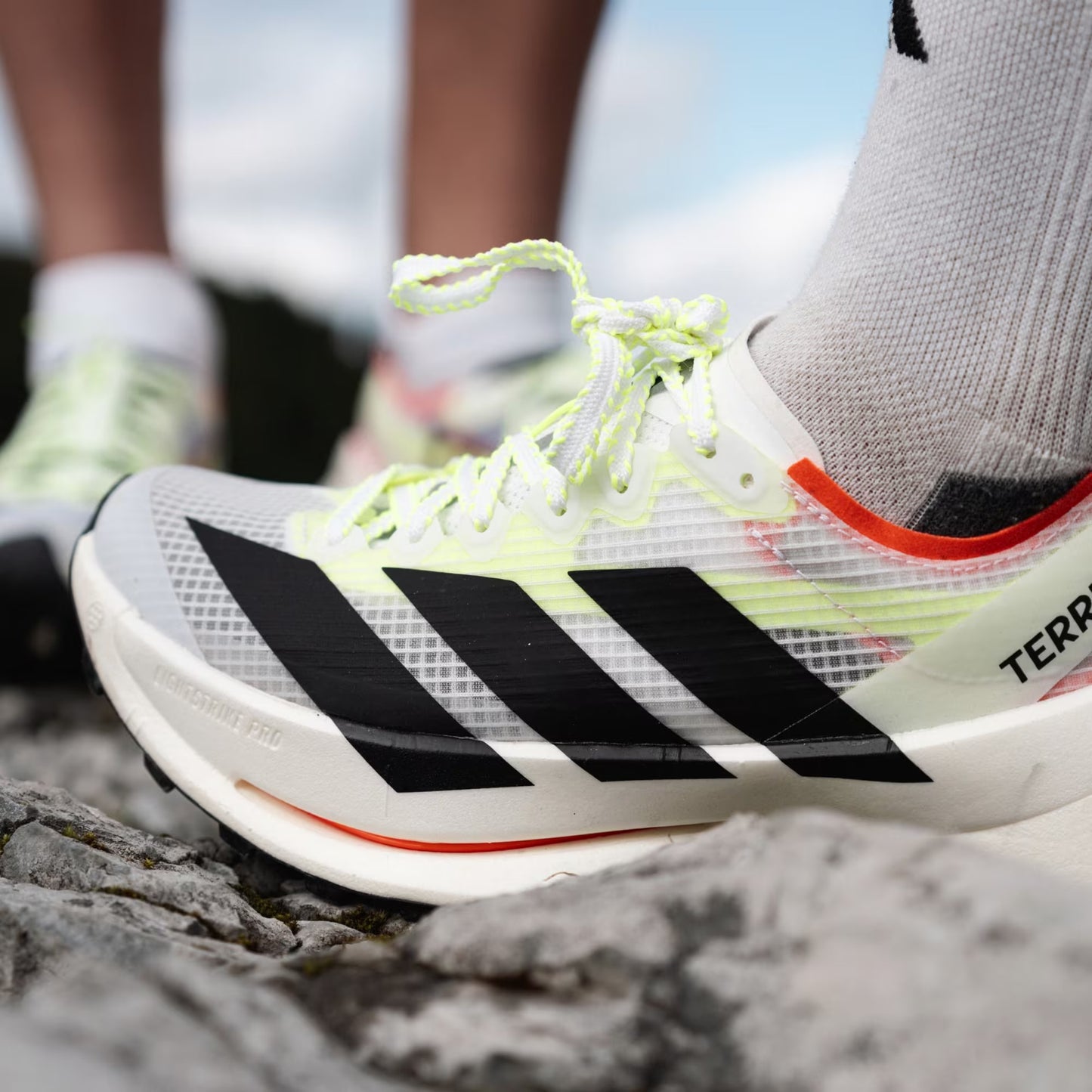 Adidas - Terrex Agravic Speed Ultra 2 - Cloud White / Core Black / Semi Impact Orange - Chaussures trail running hommes