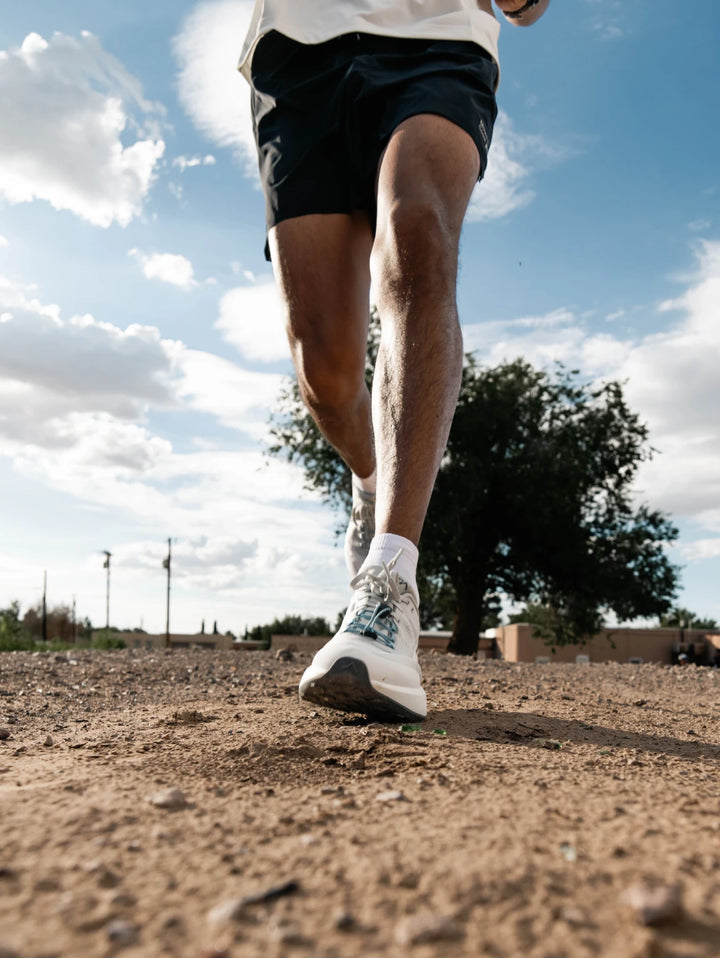 Mountain To Coast - H1 - white sands - Chaussures Running Hommes