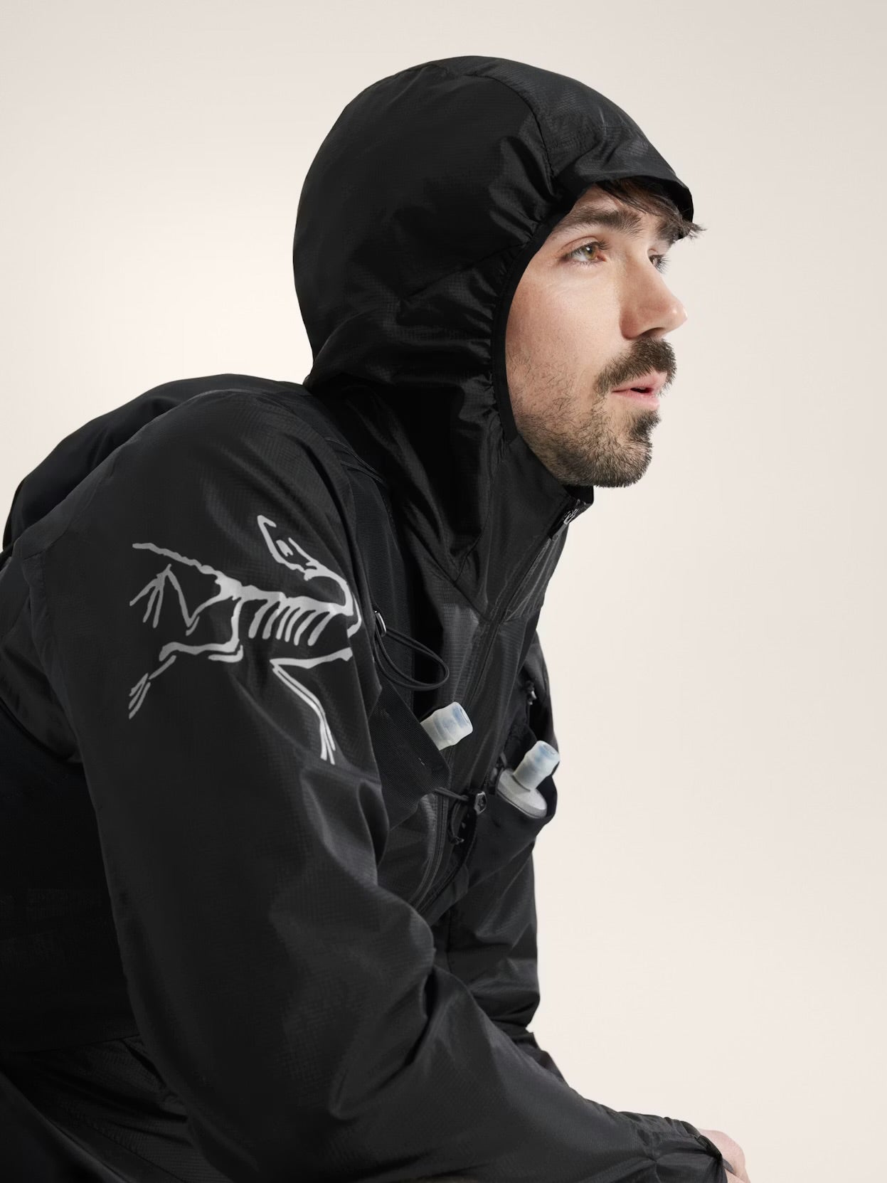 Arc’teryx - Norvan Windshell Hoody - black / graphite - veste running hommes