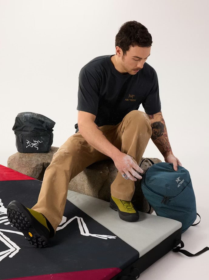 Arc’teryx - Kragg SL Cotton Bird Word SS Tee - 24K black - Teeshirt hommes