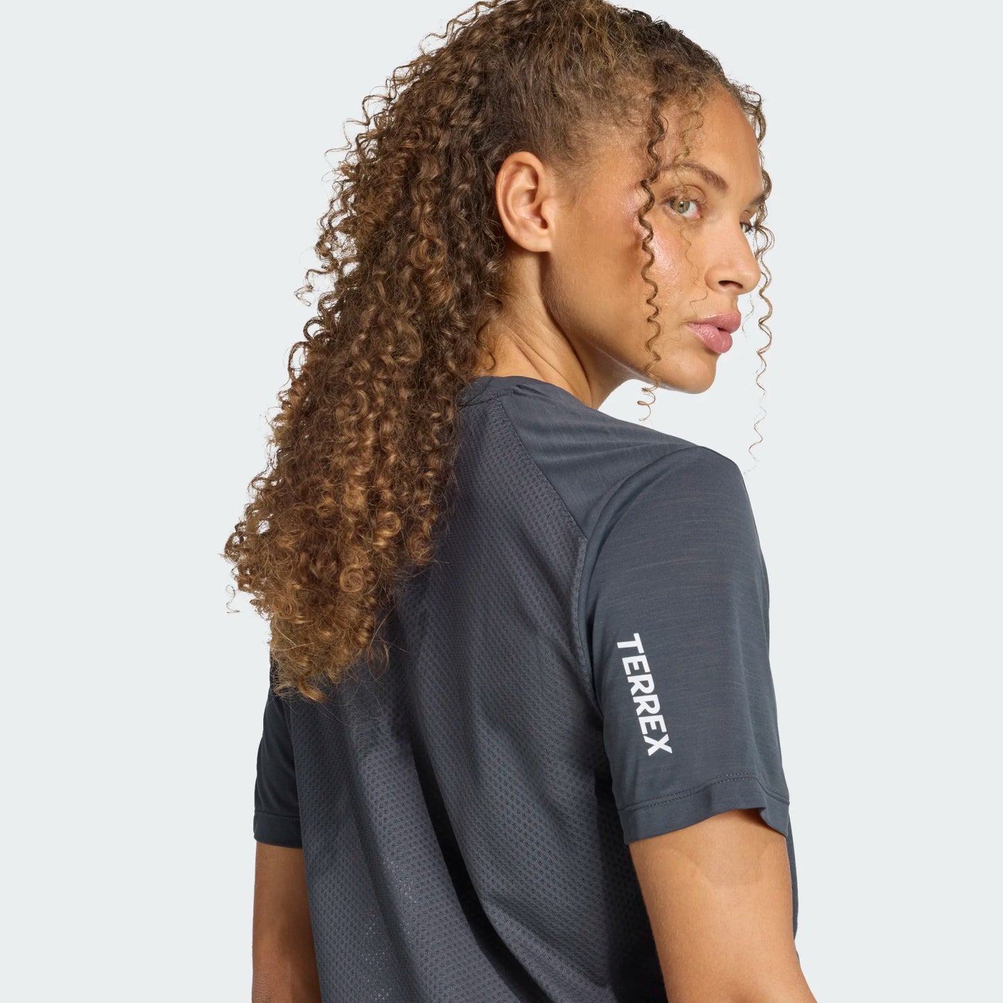 Adidas - Xperior Tee W - carbon - teeshirt Running femmes