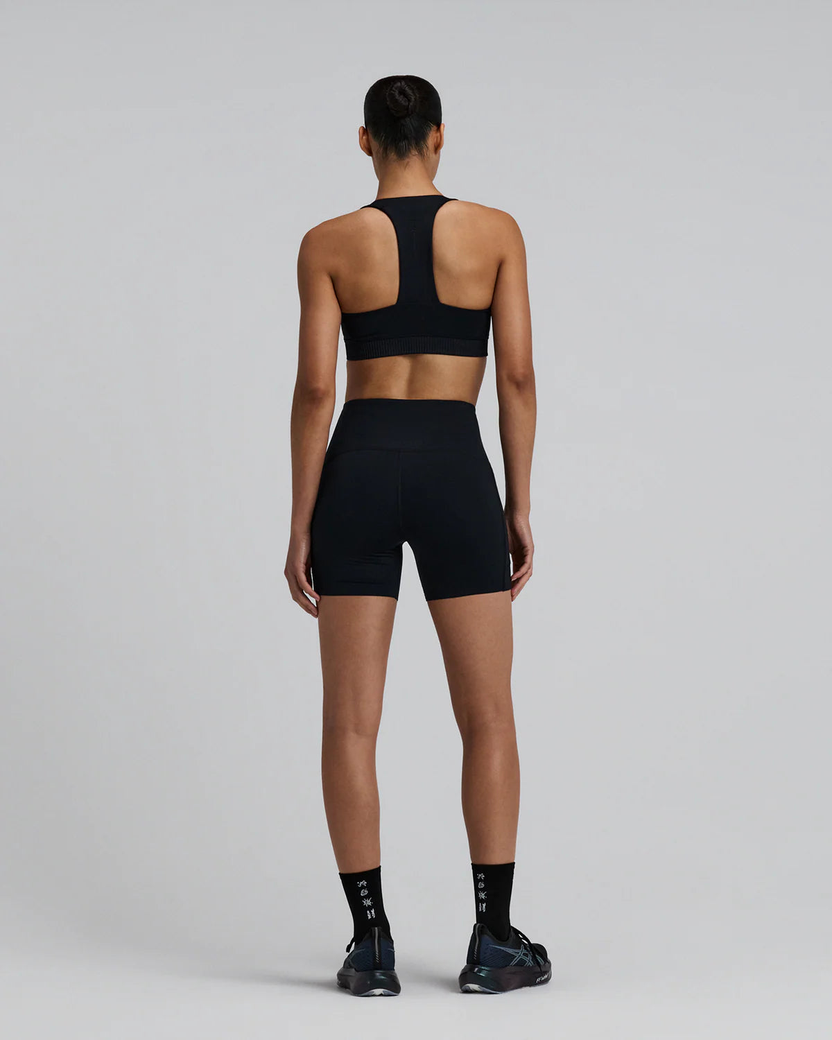 Bandit - Women’s STAMINA-V™ High Waist 5” Compression Short - black - Cuissard Running femmes