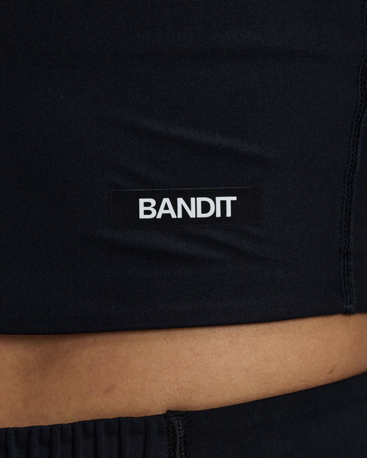 Bandit - Women’s ADAPTO™ Scoopneck Distance Tank - black - Débardeur Running femmes