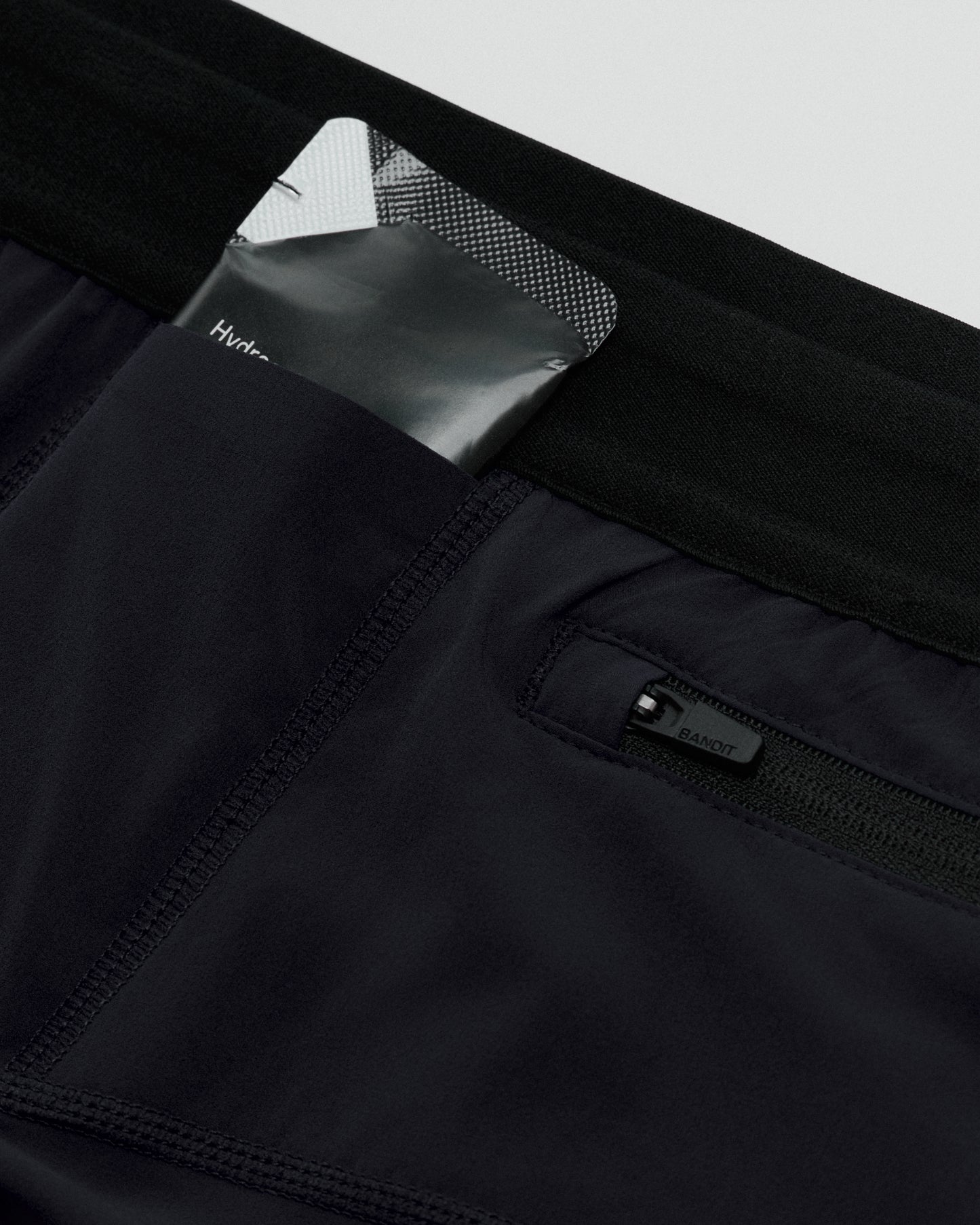 Bandit - Men’s SOLITE™ 5 Pocket Half Tights - black - Cuissard Running hommes